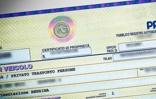 Carta di circolazione per auto in comodato d’uso, tutte le novità appena entrate in vigore