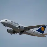 Lufthansa Lavora con noi: 20mila posti per assistenti di volo e piloti