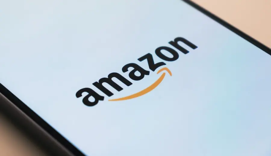 Nuove assunzioni Amazon: 1100 posti di lavoro in due centri logistici