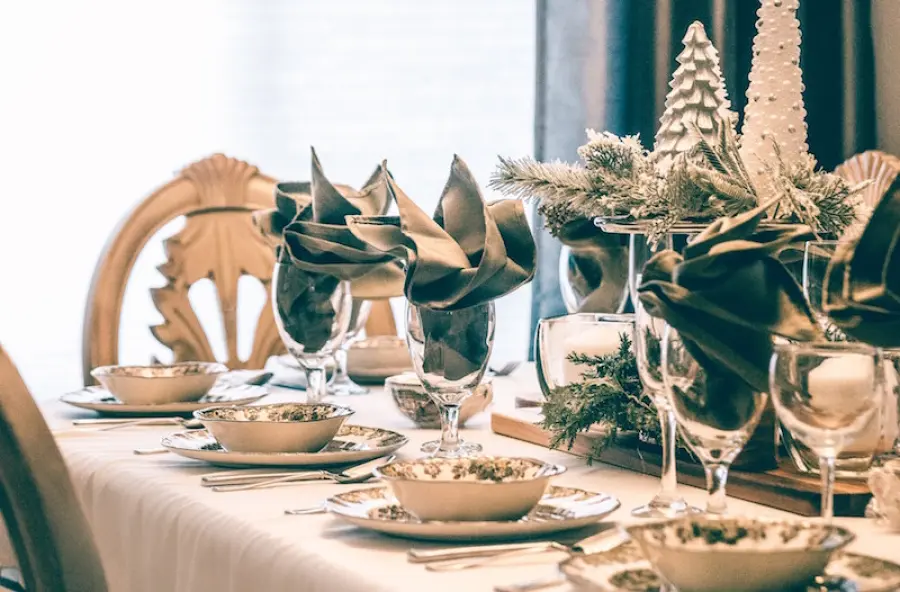 Natale in casa: cosa si rischia con gli assembramenti?