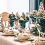 Natale in casa: cosa si rischia con gli assembramenti?