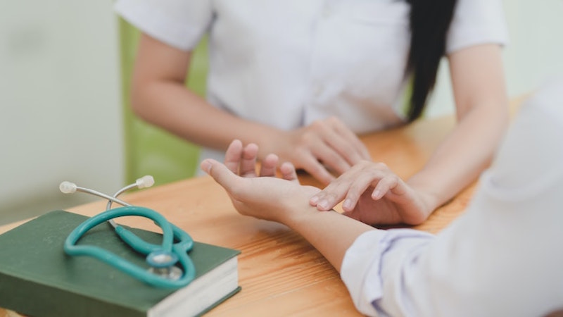 Concorso per 120 infermieri Asl Napoli 3 Sud: requisiti e domanda