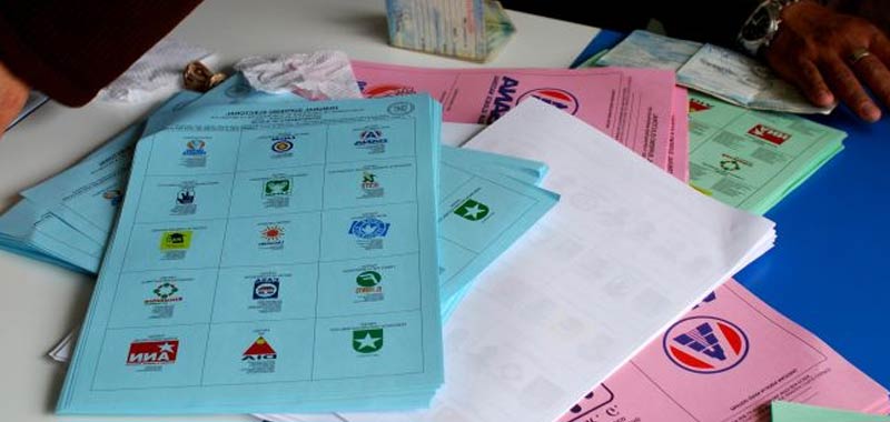 Indonesia, scrutinatori morti per la stanchezza durante le elezioni