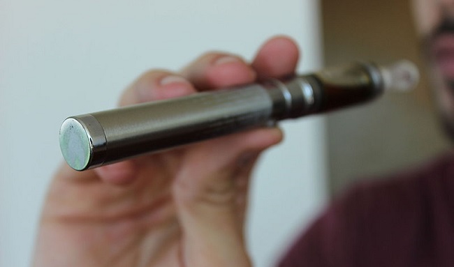 Sigarette elettroniche raddoppiano il rischio di infarto?