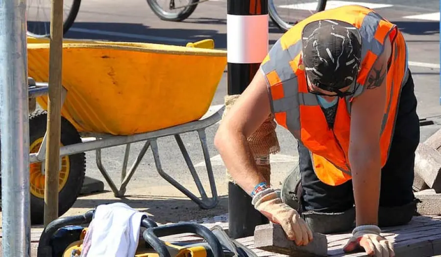 Infortunio sul lavoro, chi paga?